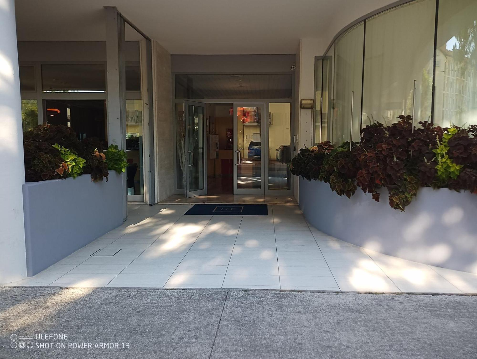Hotel Firenze Bibione Bagian luar foto