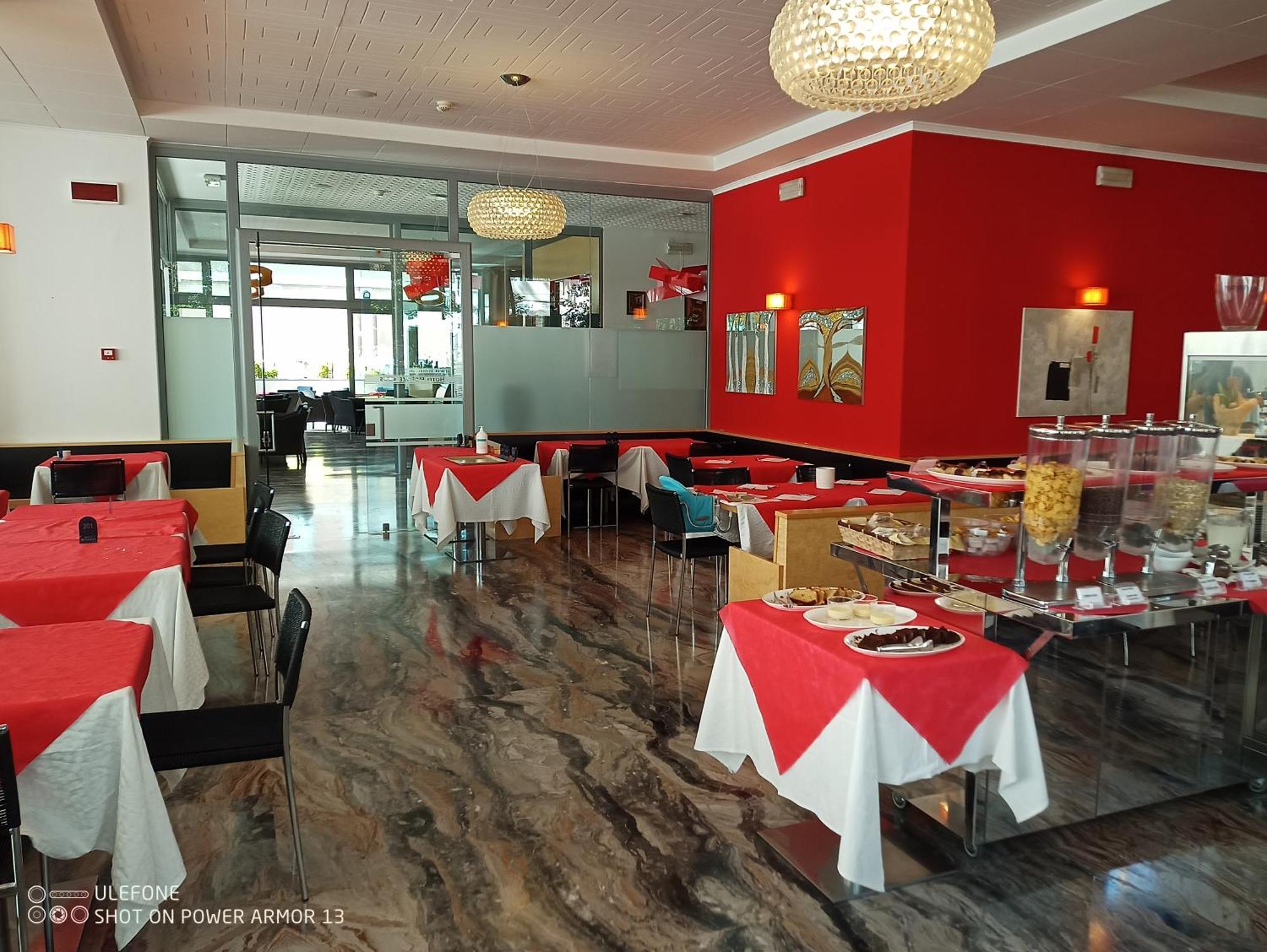 Hotel Firenze Bibione Bagian luar foto