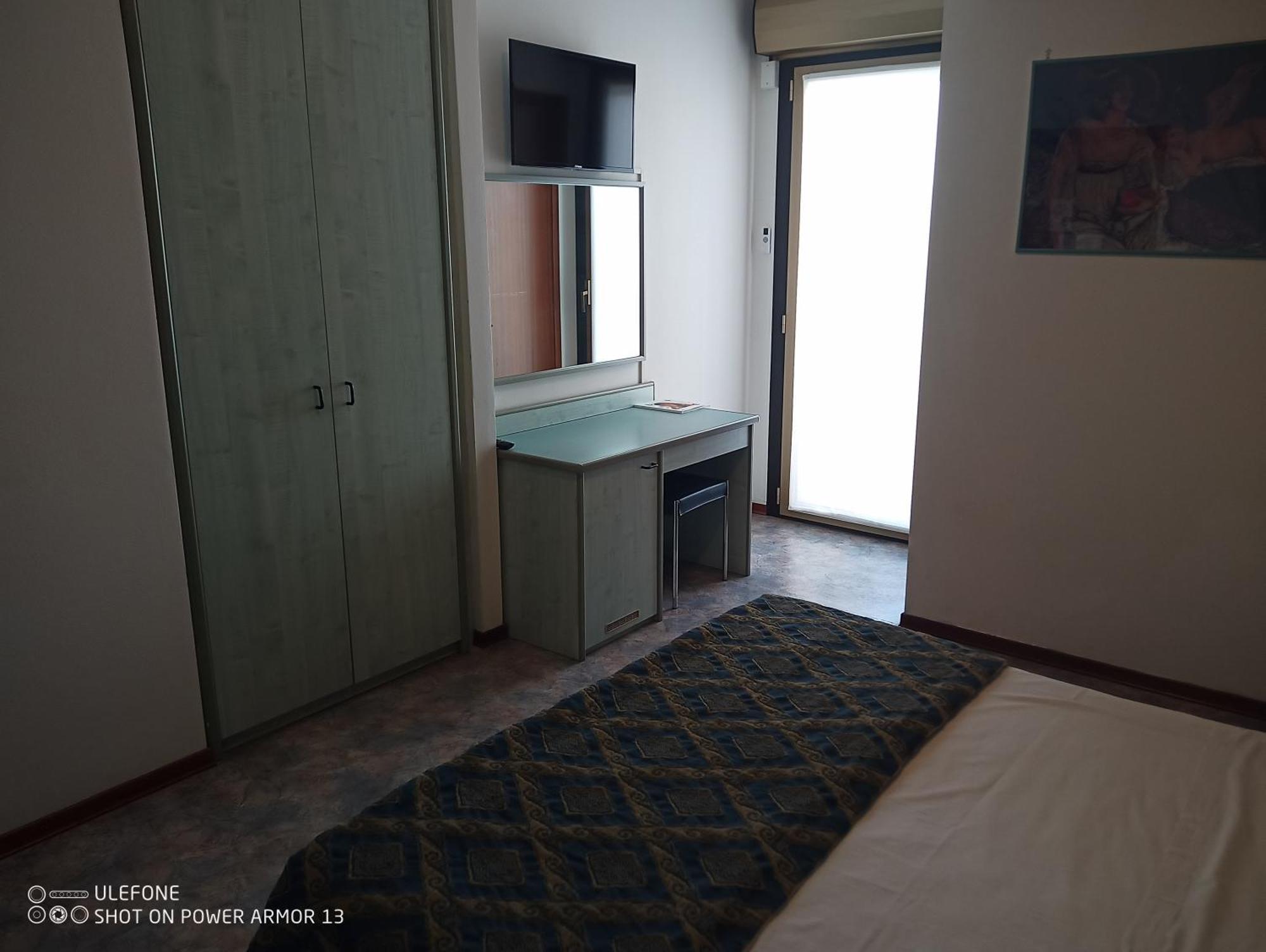 Hotel Firenze Bibione Bagian luar foto