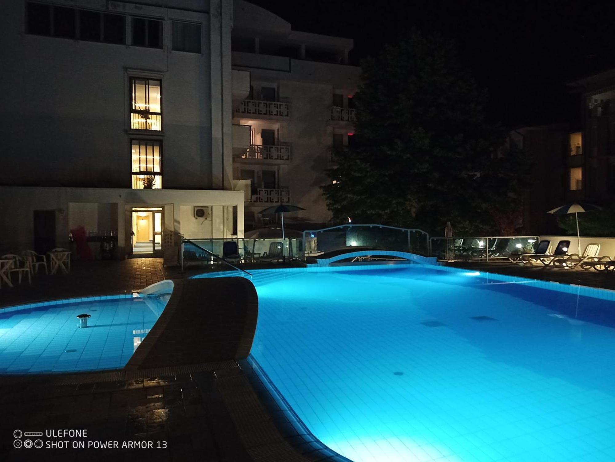 Hotel Firenze Bibione Bagian luar foto