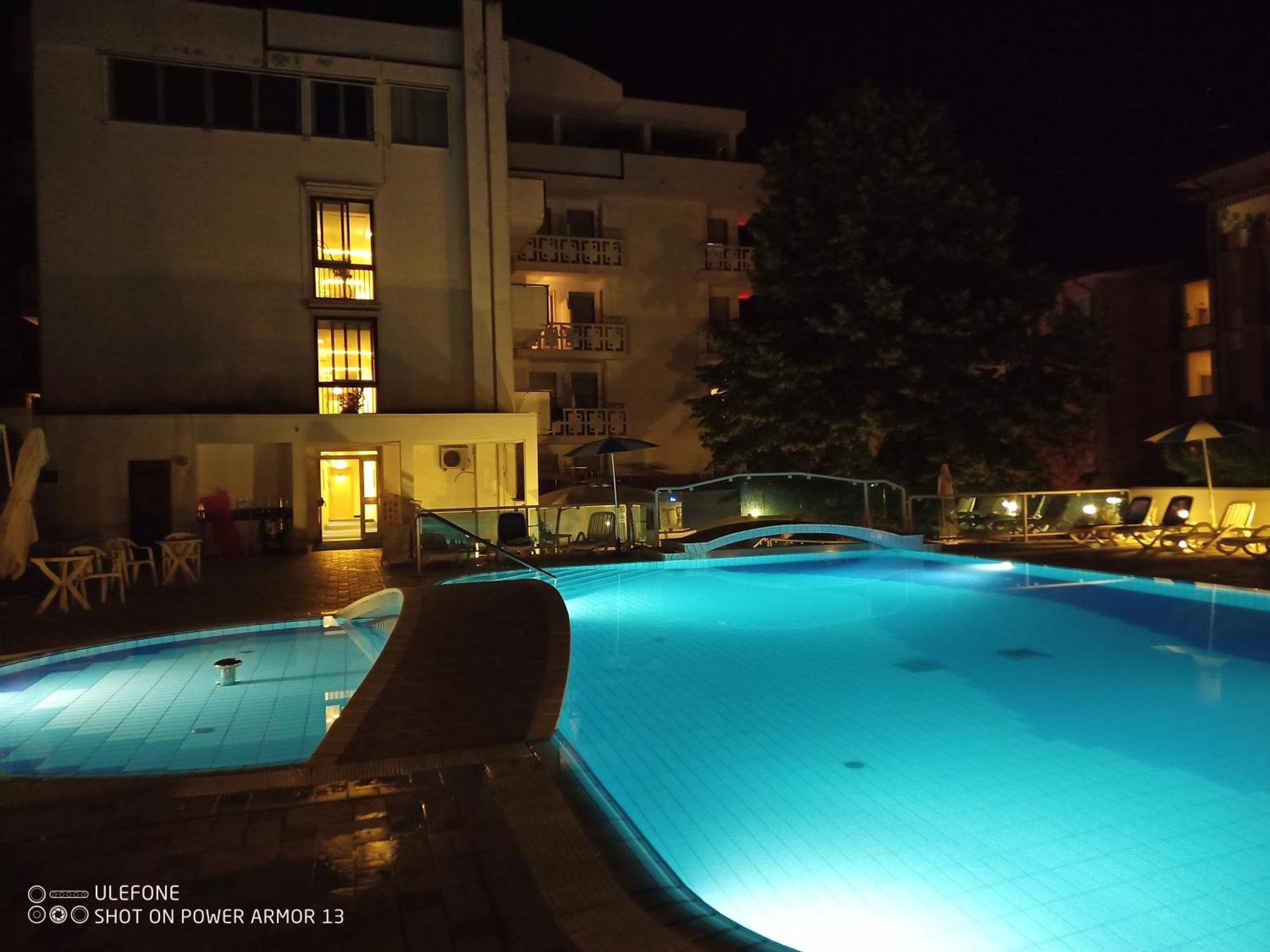 Hotel Firenze Bibione Bagian luar foto