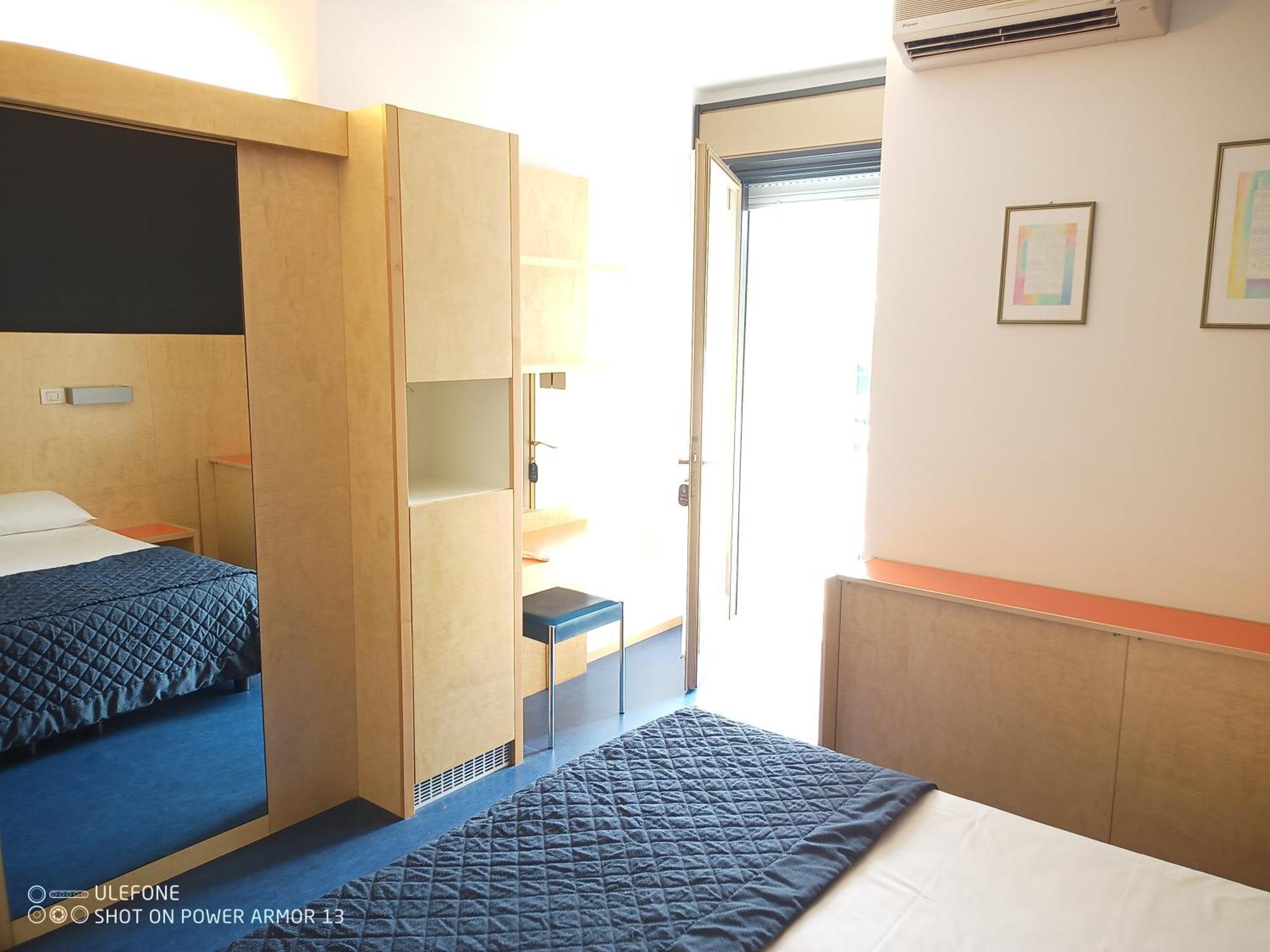 Hotel Firenze Bibione Bagian luar foto