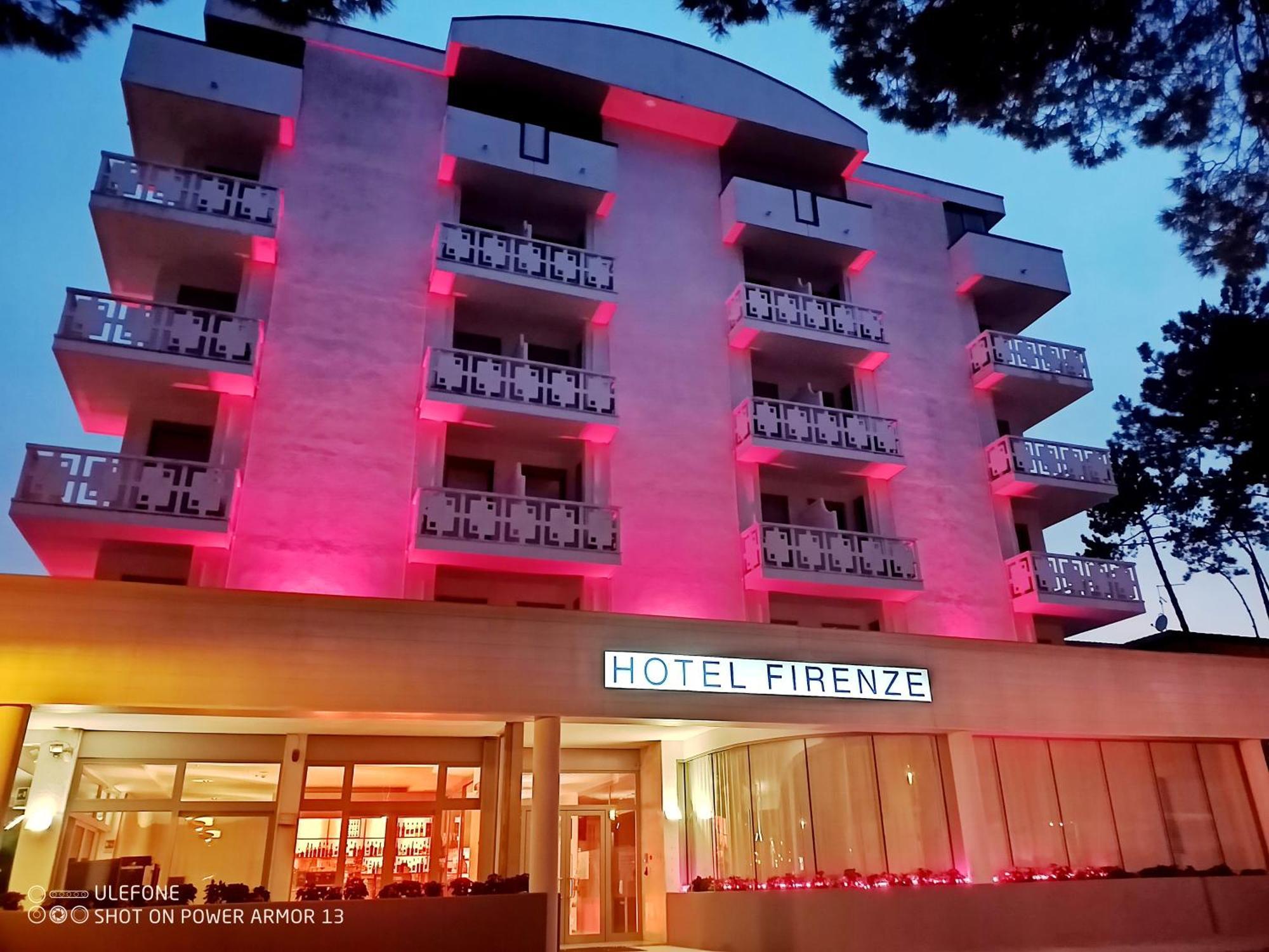 Hotel Firenze Bibione Bagian luar foto