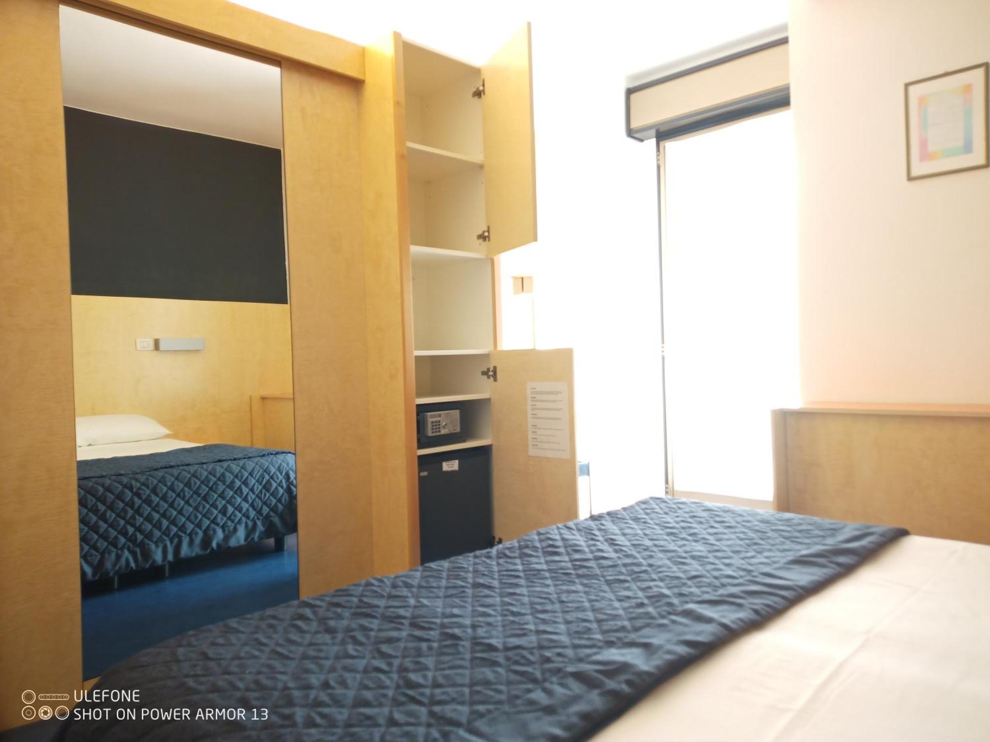 Hotel Firenze Bibione Bagian luar foto