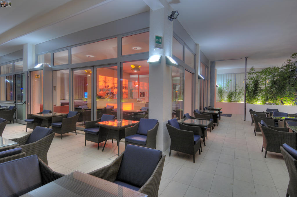 Hotel Firenze Bibione Bagian luar foto